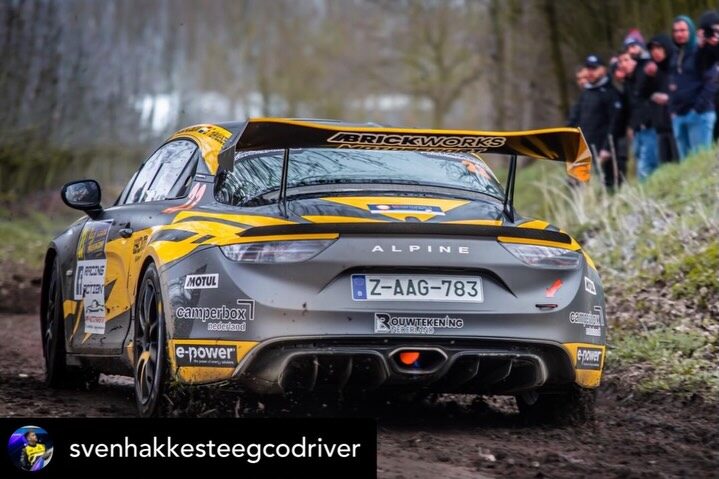 Instagram post from psnote.it. This post is in position 4.