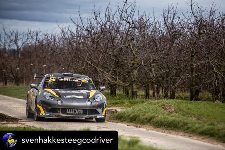 Instagram post from psnote.it. This post is in position 1.