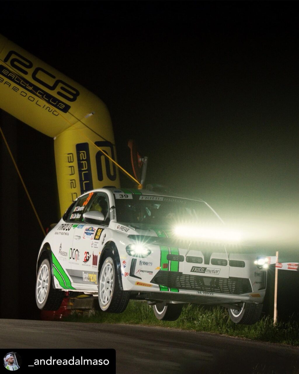 Instagram post from psnote.it. This post is in position 3.