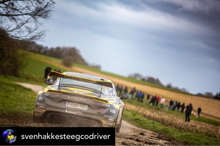 Instagram post from psnote.it. This post is in position 5.